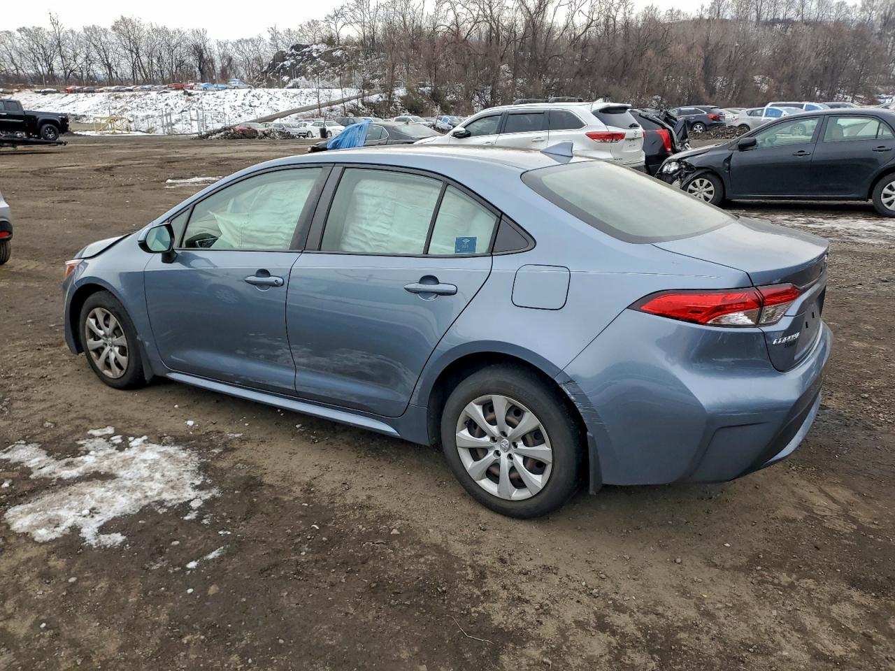 Lot #3318871935 2020 TOYOTA COROLLA LE