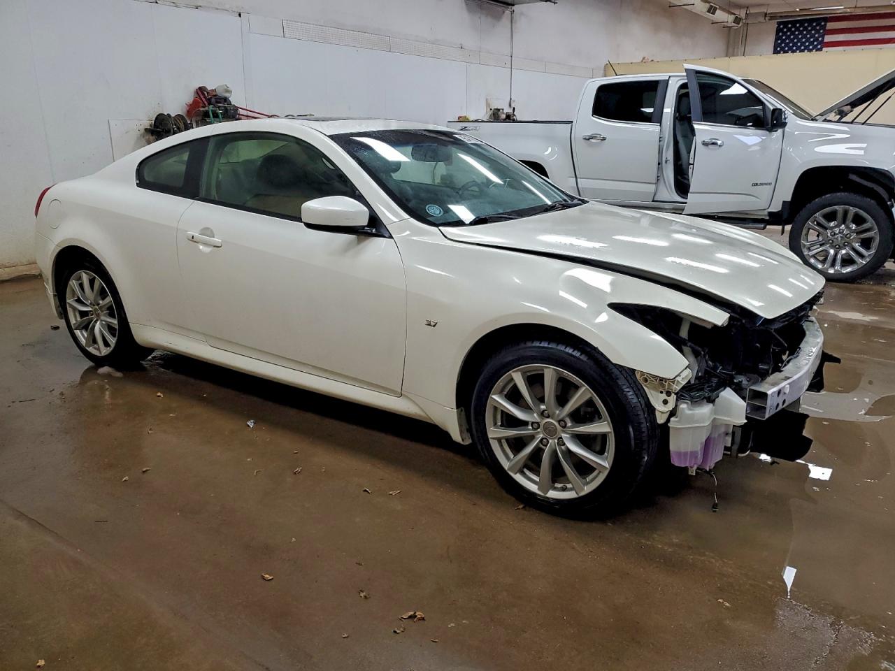 INFINITI Q60 JOURNEY