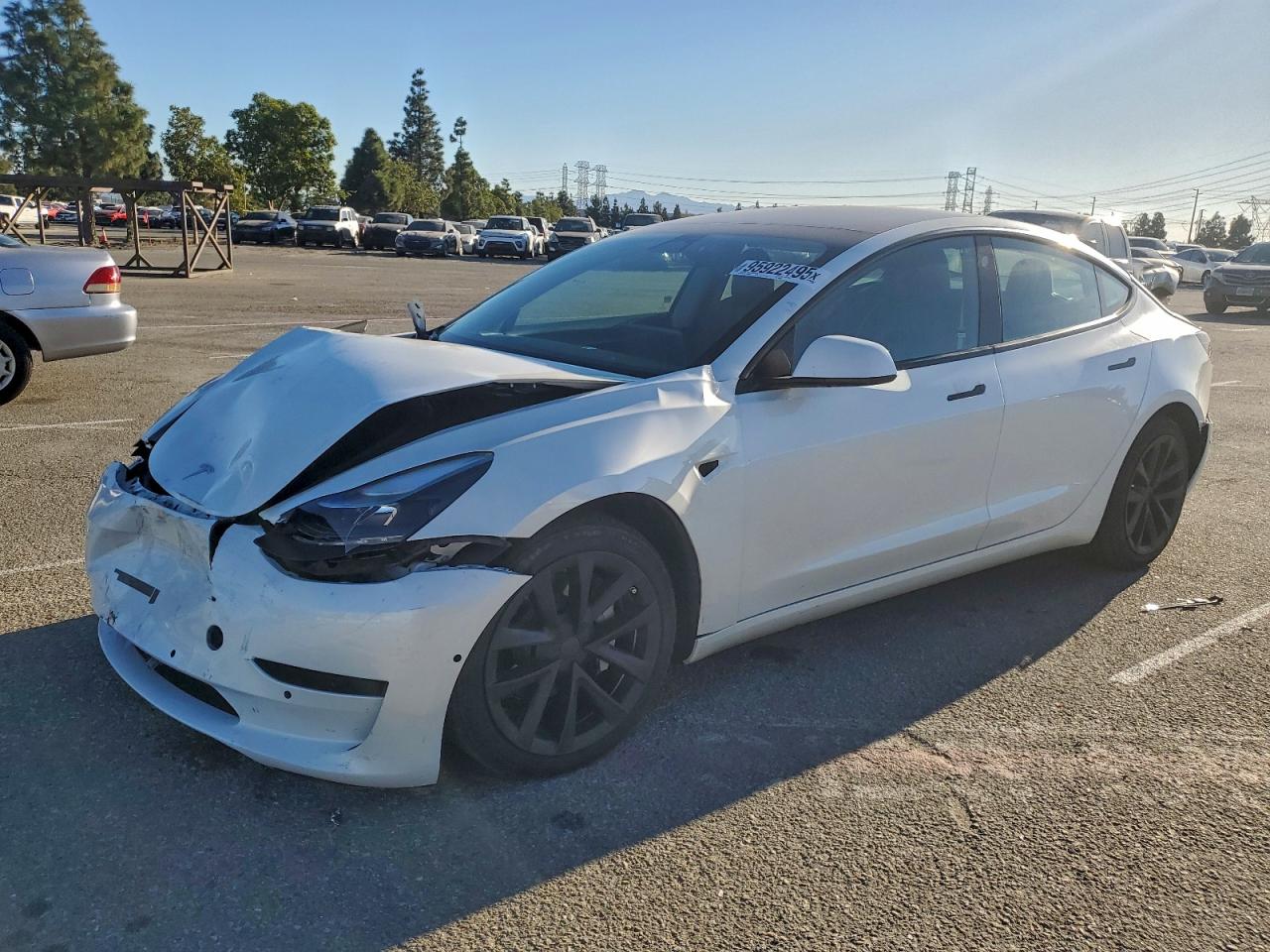 TESLA MODEL 3