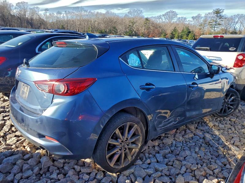 2018 MAZDA 3 TOURING #3316995077