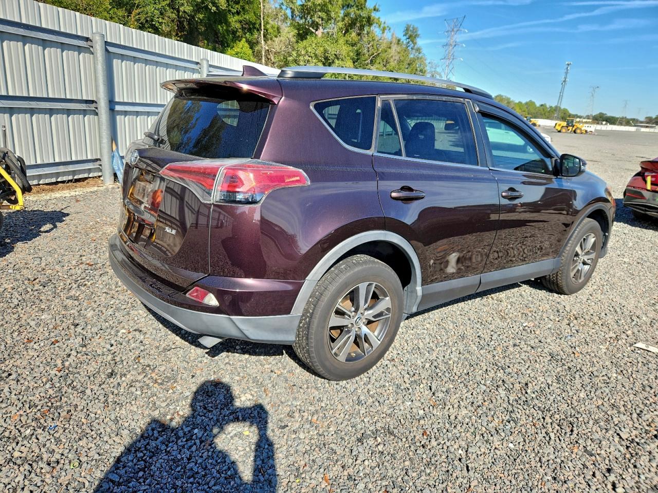 TOYOTA RAV4 XLE