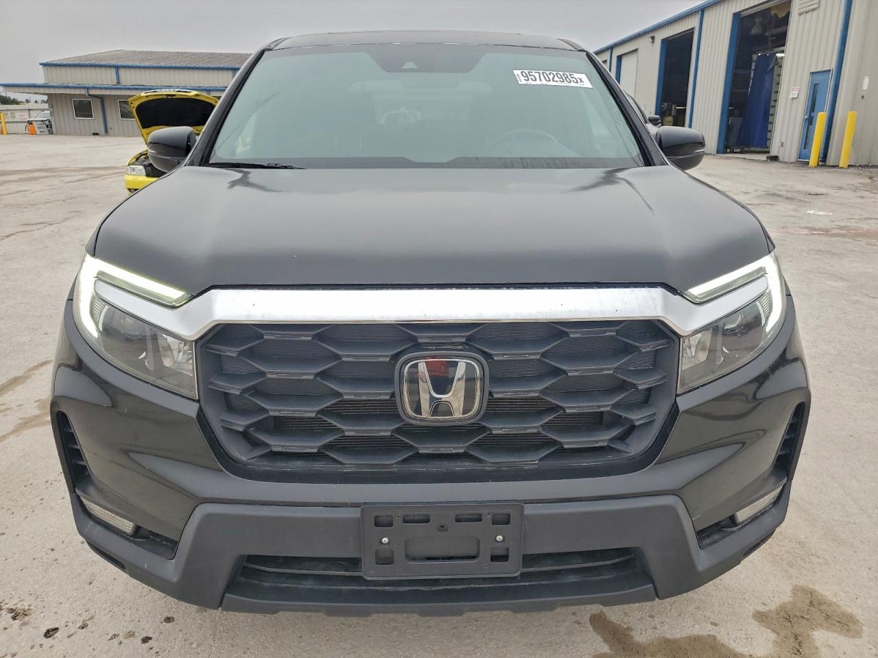 Lot #3304505477 2022 HONDA PASSPORT E