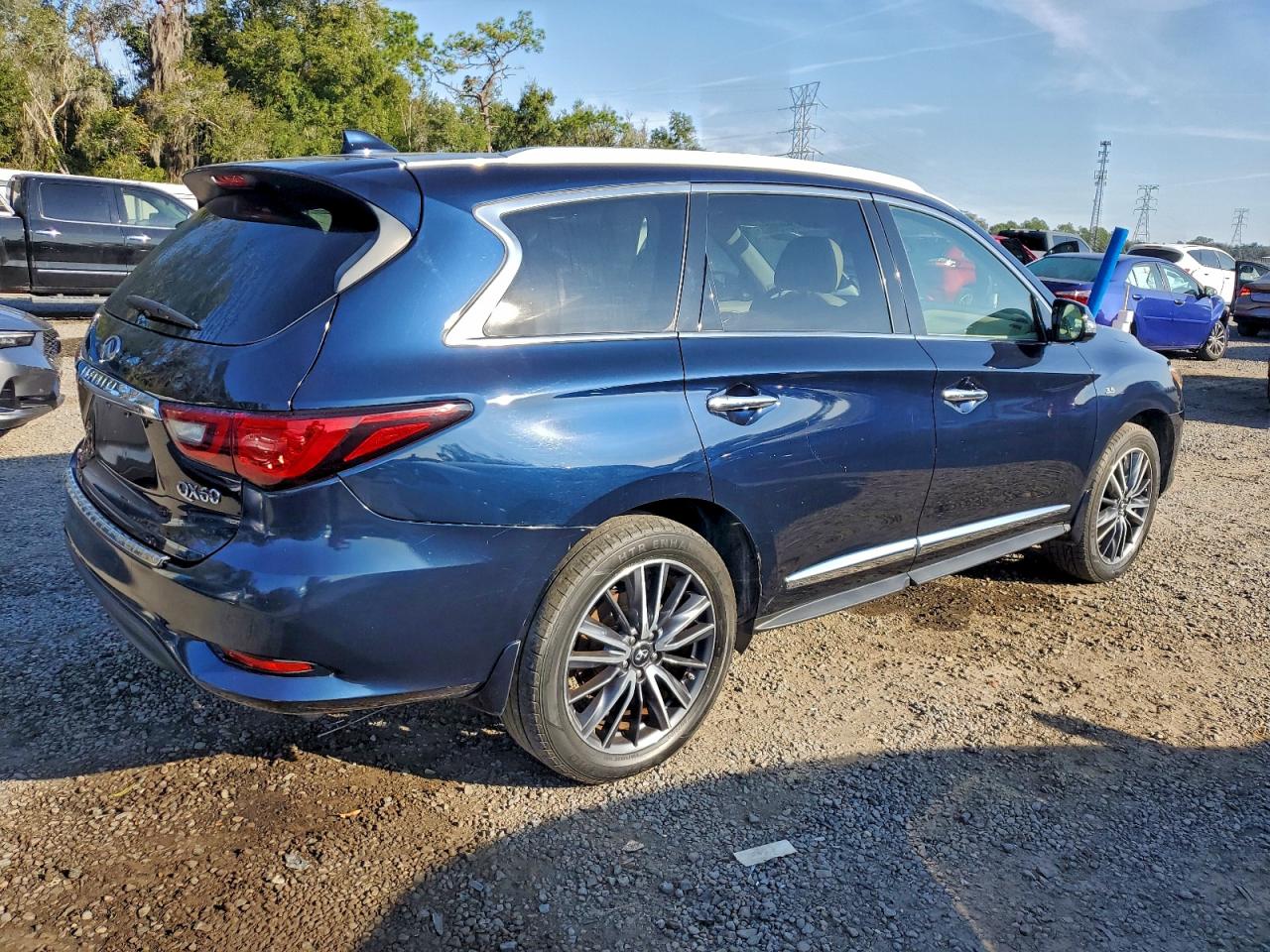 INFINITI QX60 LUXE