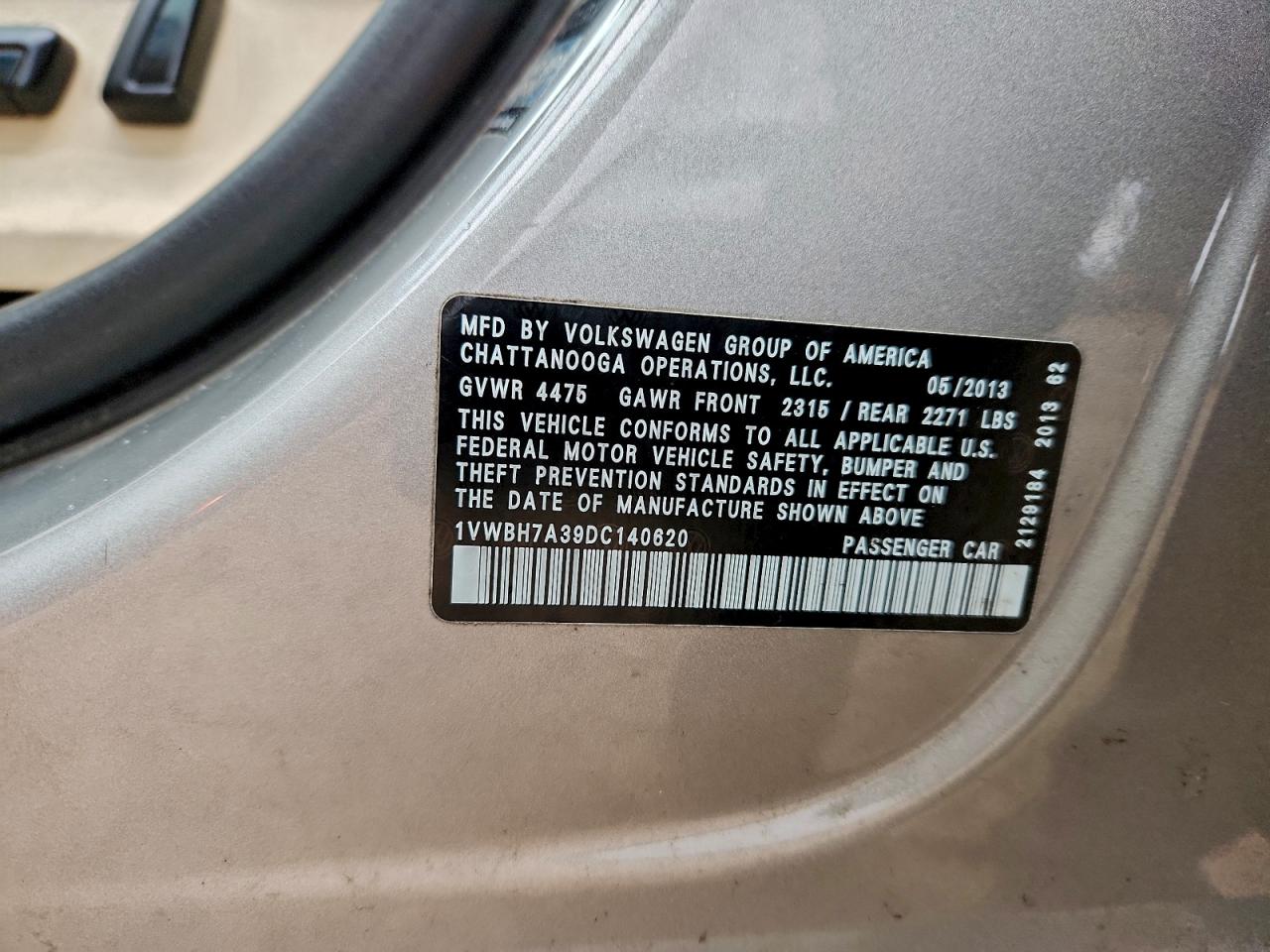 VOLKSWAGEN PASSAT SE