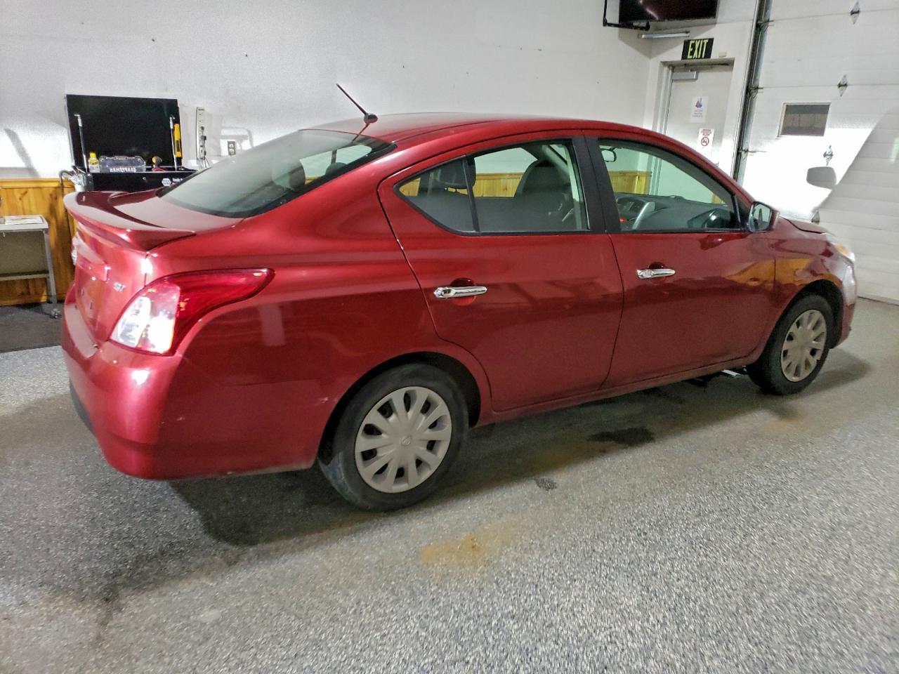 NISSAN VERSA S