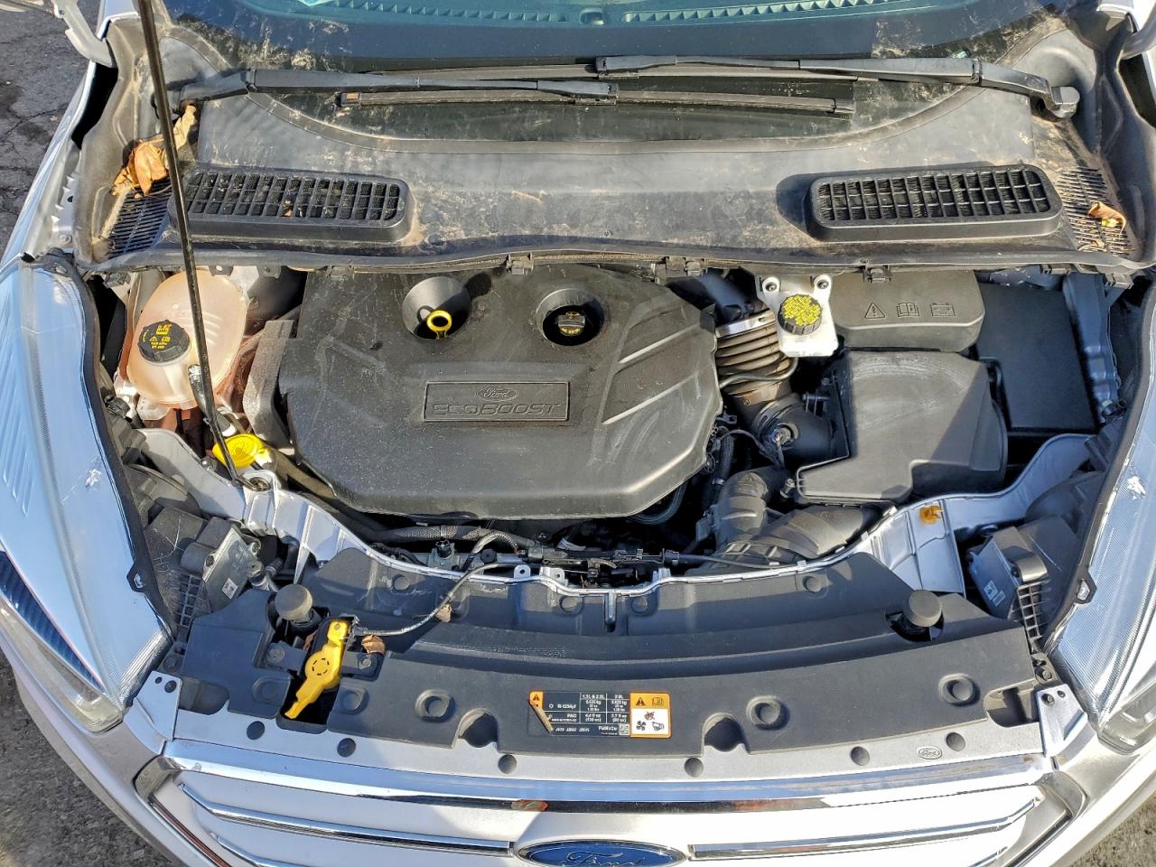 FORD ESCAPE TITANIUM