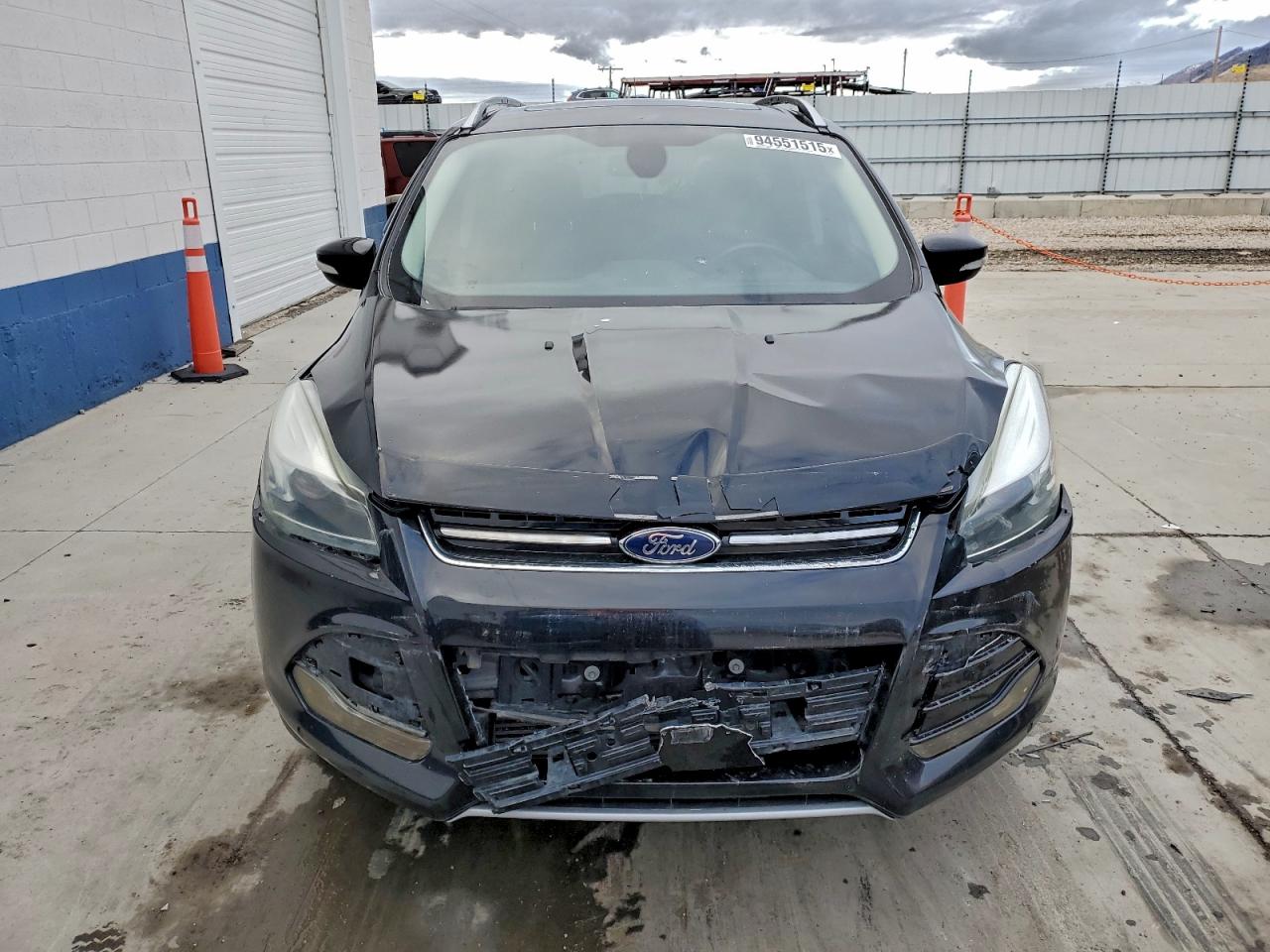 FORD ESCAPE TITANIUM