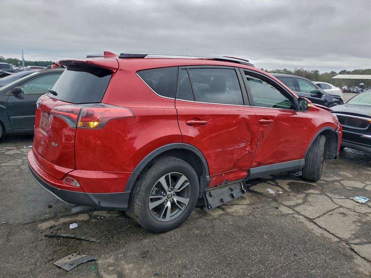 Lot #3315876145 2017 TOYOTA RAV4 XLE