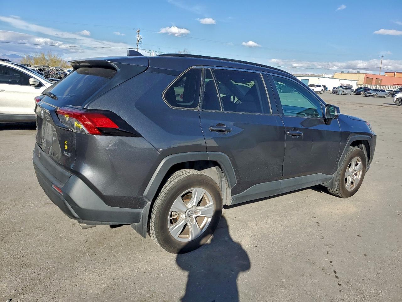 TOYOTA RAV4 XLE