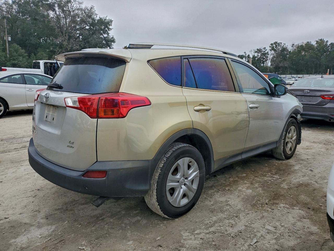TOYOTA RAV4 LE