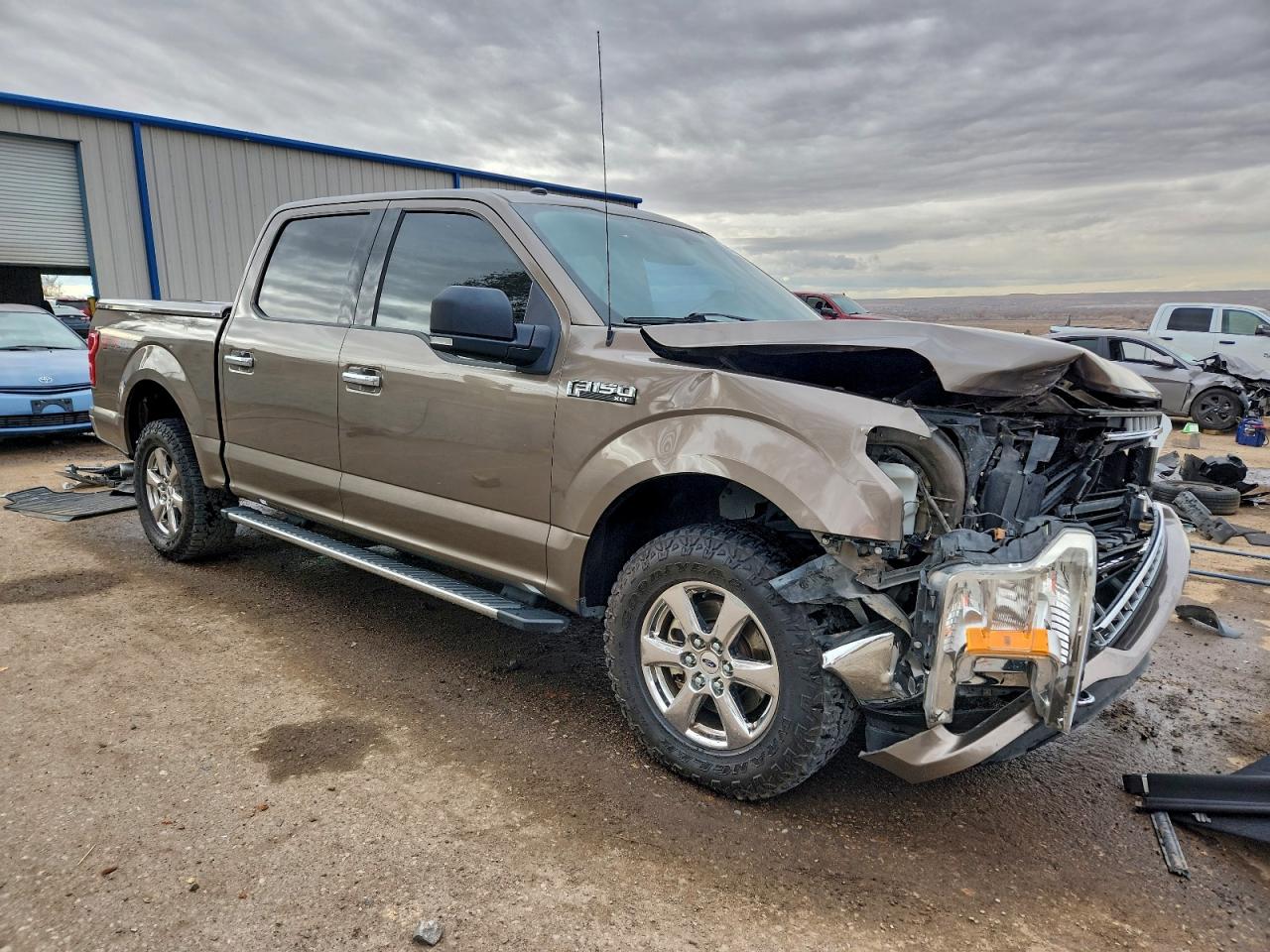 FORD F-150 SUPERCREW