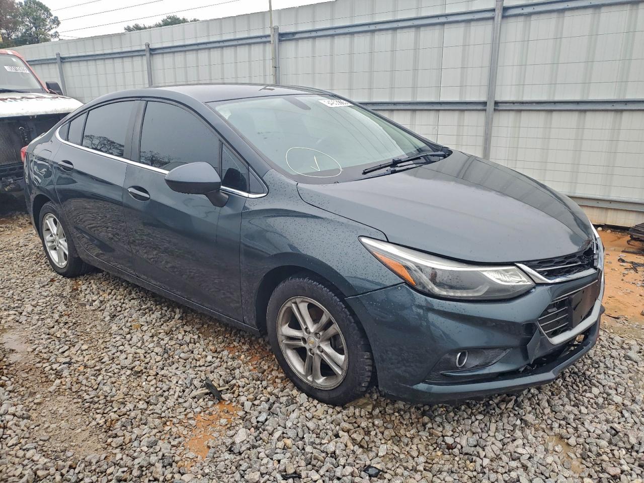 Lot #3301627624 2017 CHEVROLET CRUZE LT