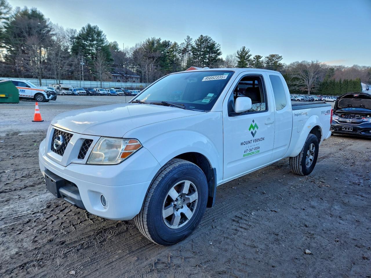NISSAN FRONTIER SV