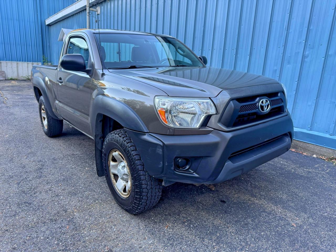 TOYOTA TACOMA