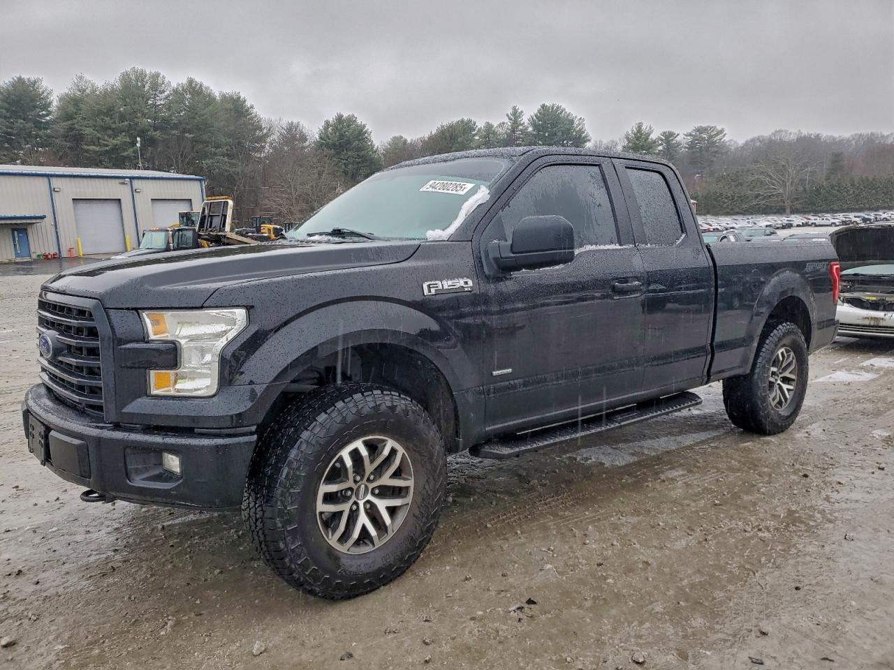 FORD F-150 SUPER CAB