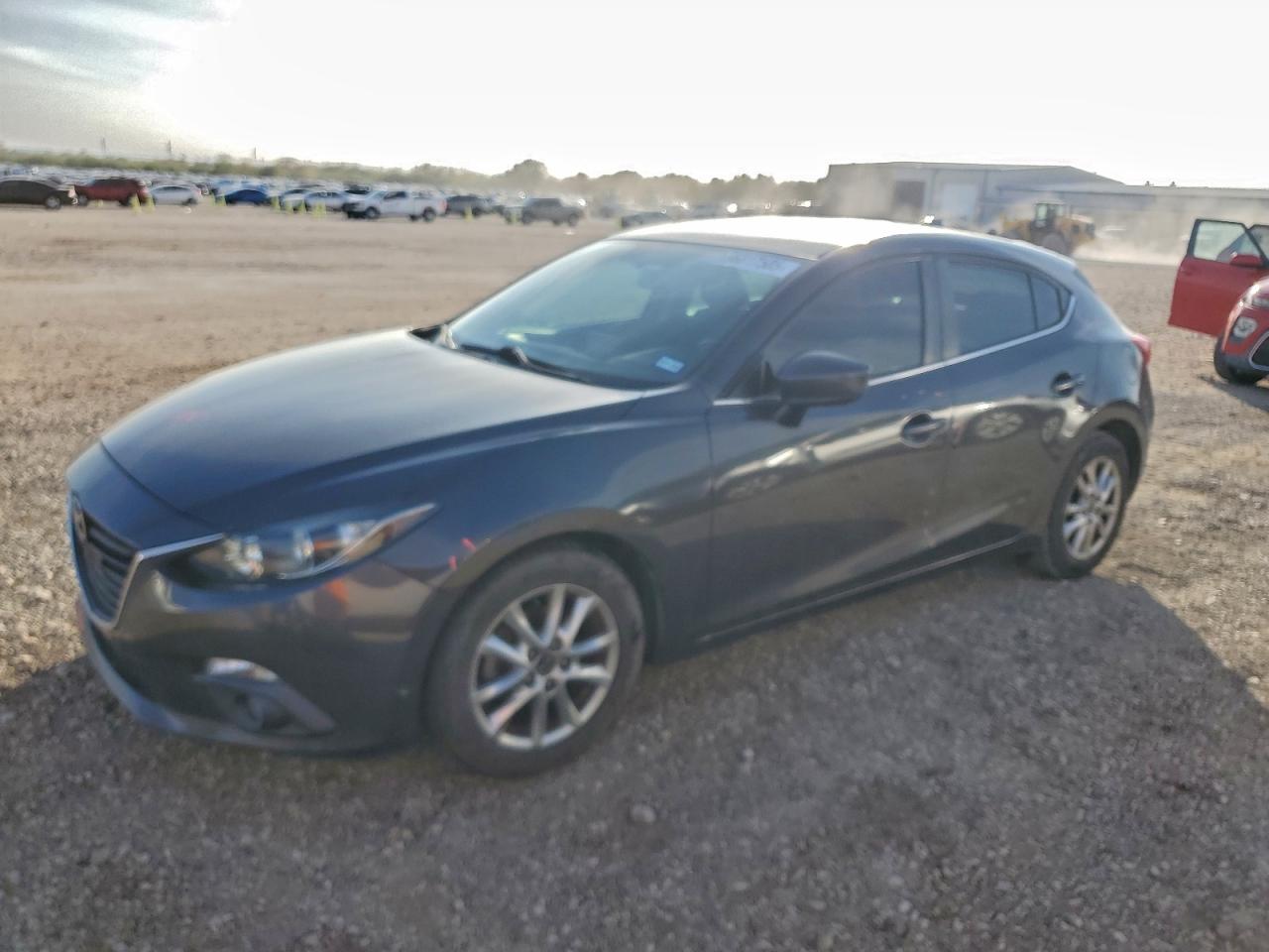 MAZDA 3 GRAND TOURING