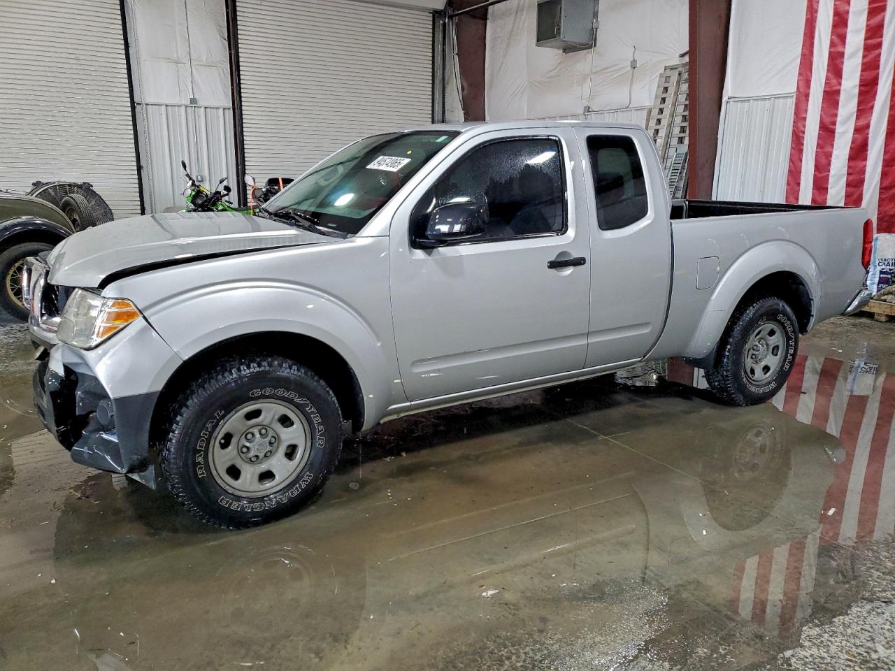 NISSAN FRONTIER S