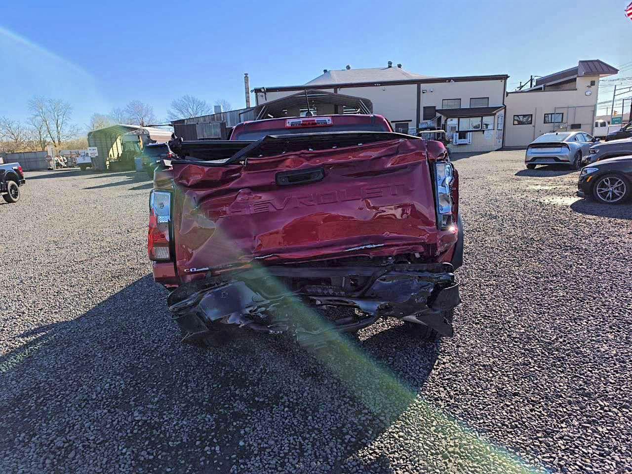 Lot #3302846910 2024 CHEVROLET COLORADO T