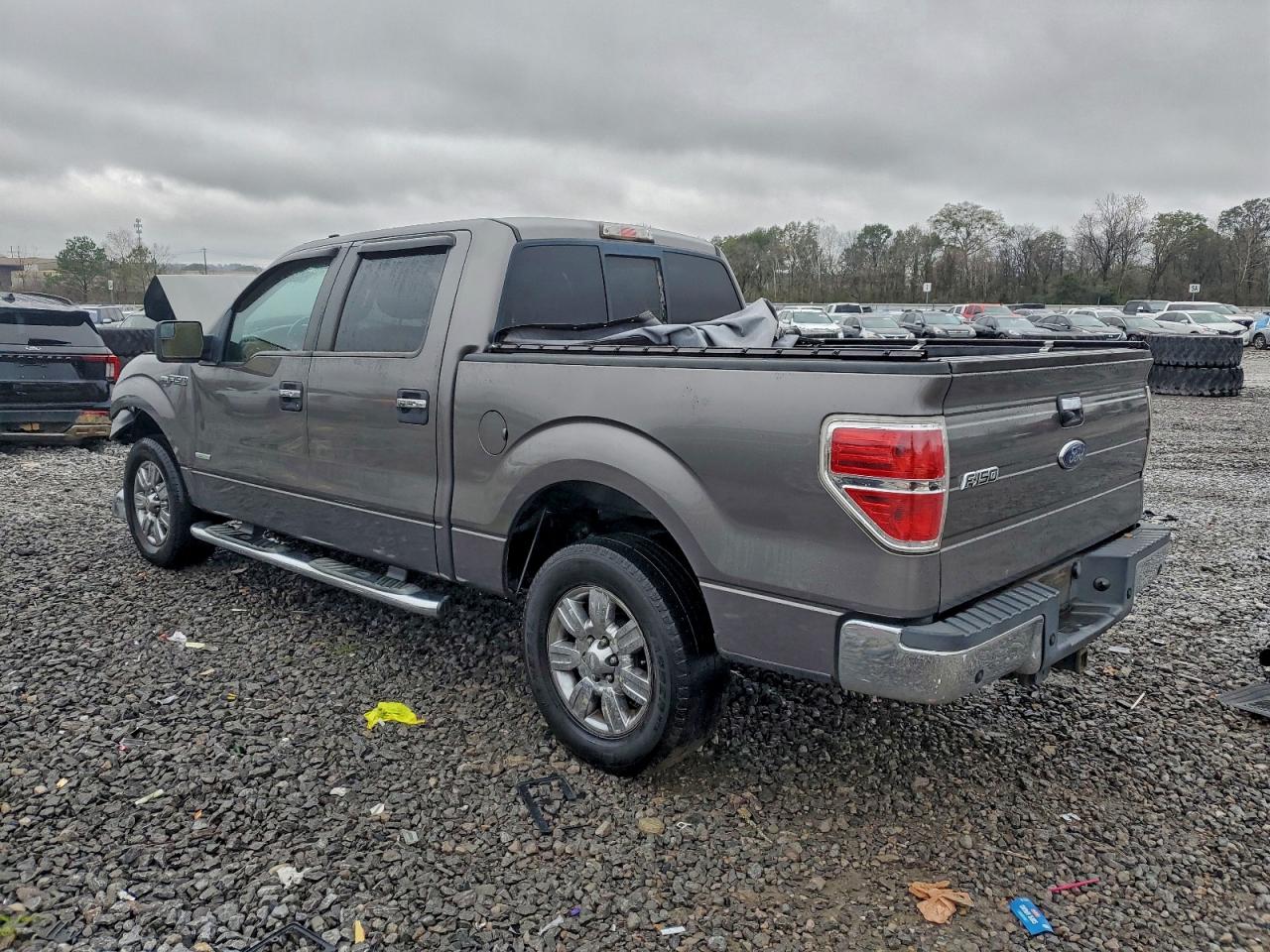 FORD F-150 SUPERCREW