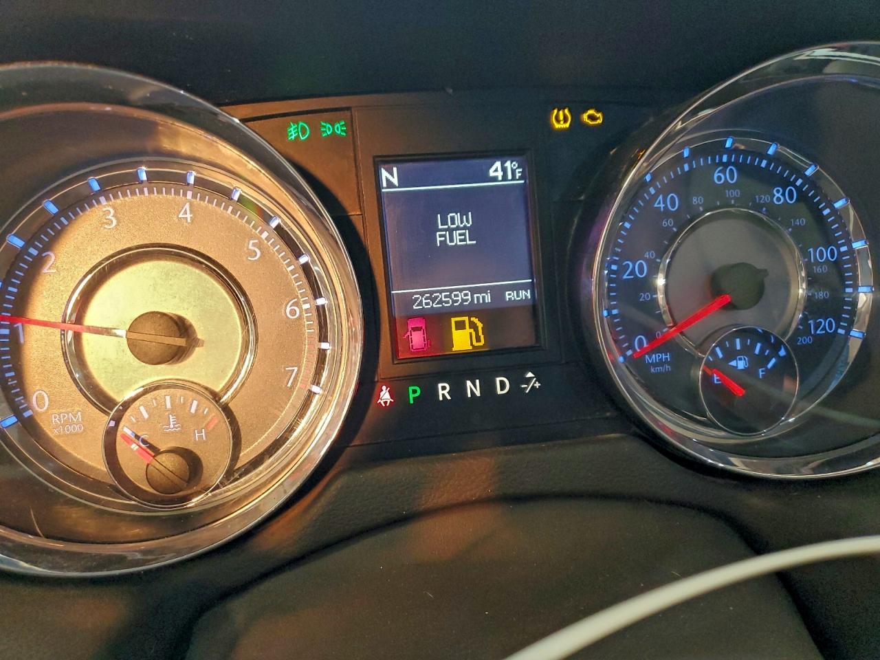 CHRYSLER TOWN & COUNTRY TOURING