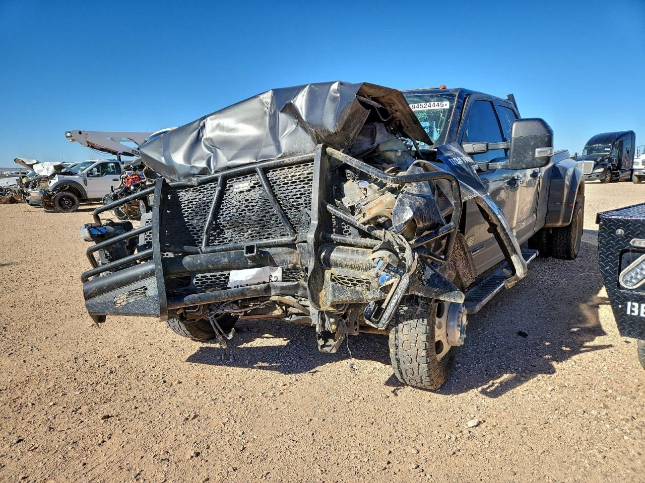 Lot #3305727736 2019 FORD F350 SUPER