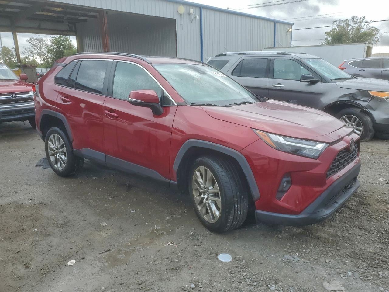 TOYOTA RAV4 XLE PREMIUM