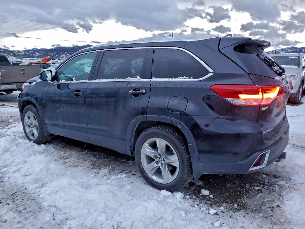 TOYOTA HIGHLANDER LIMITED