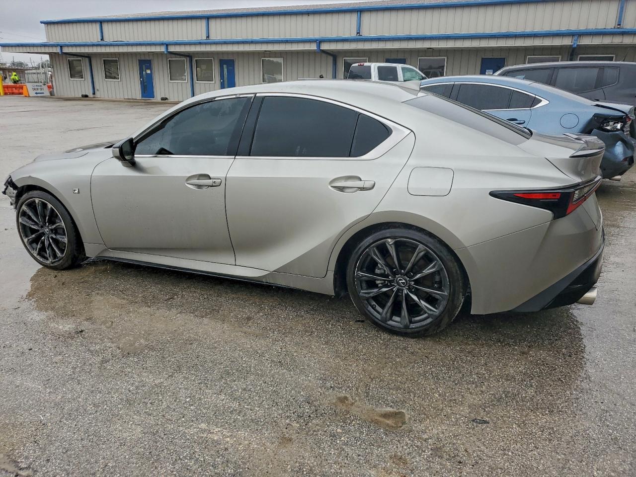 LEXUS IS 350 F SPORT DESIGN