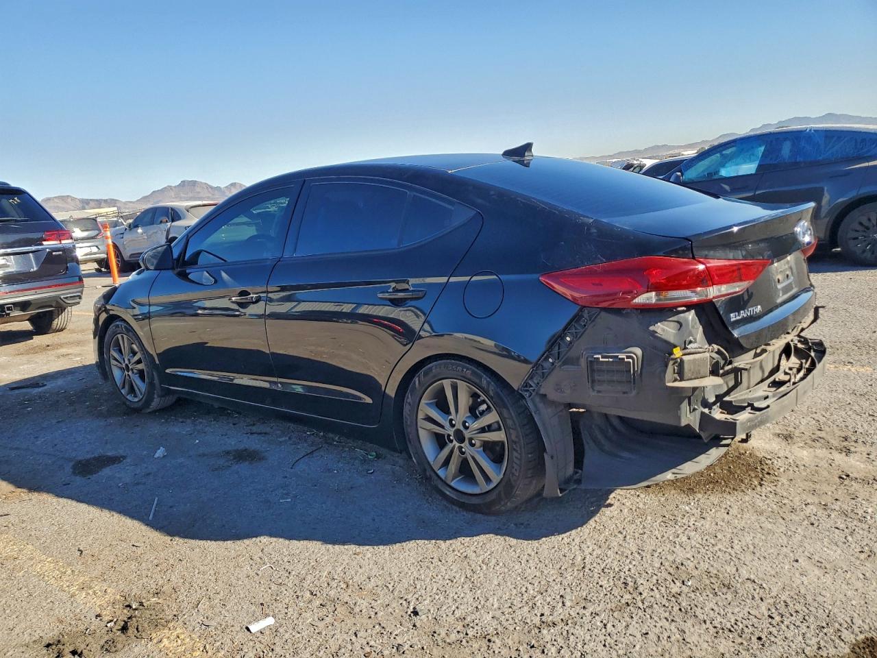 Lot #3316248320 2018 HYUNDAI ELANTRA SE
