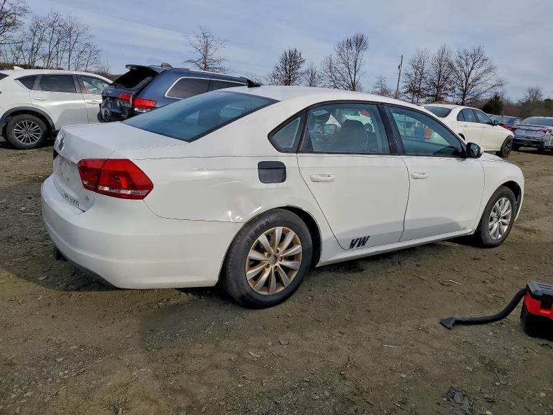 2015 VOLKSWAGEN PASSAT S #3310396979