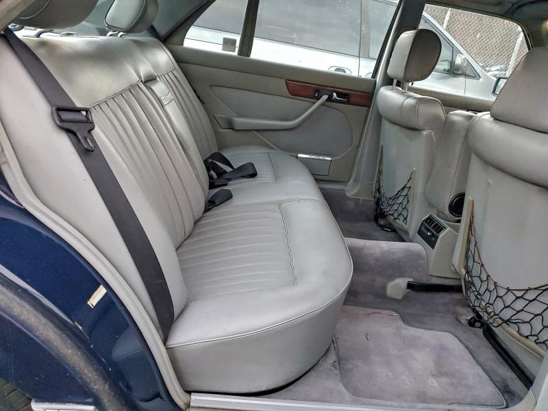 1986 MERCEDES-BENZ 300 SDL #3313702152