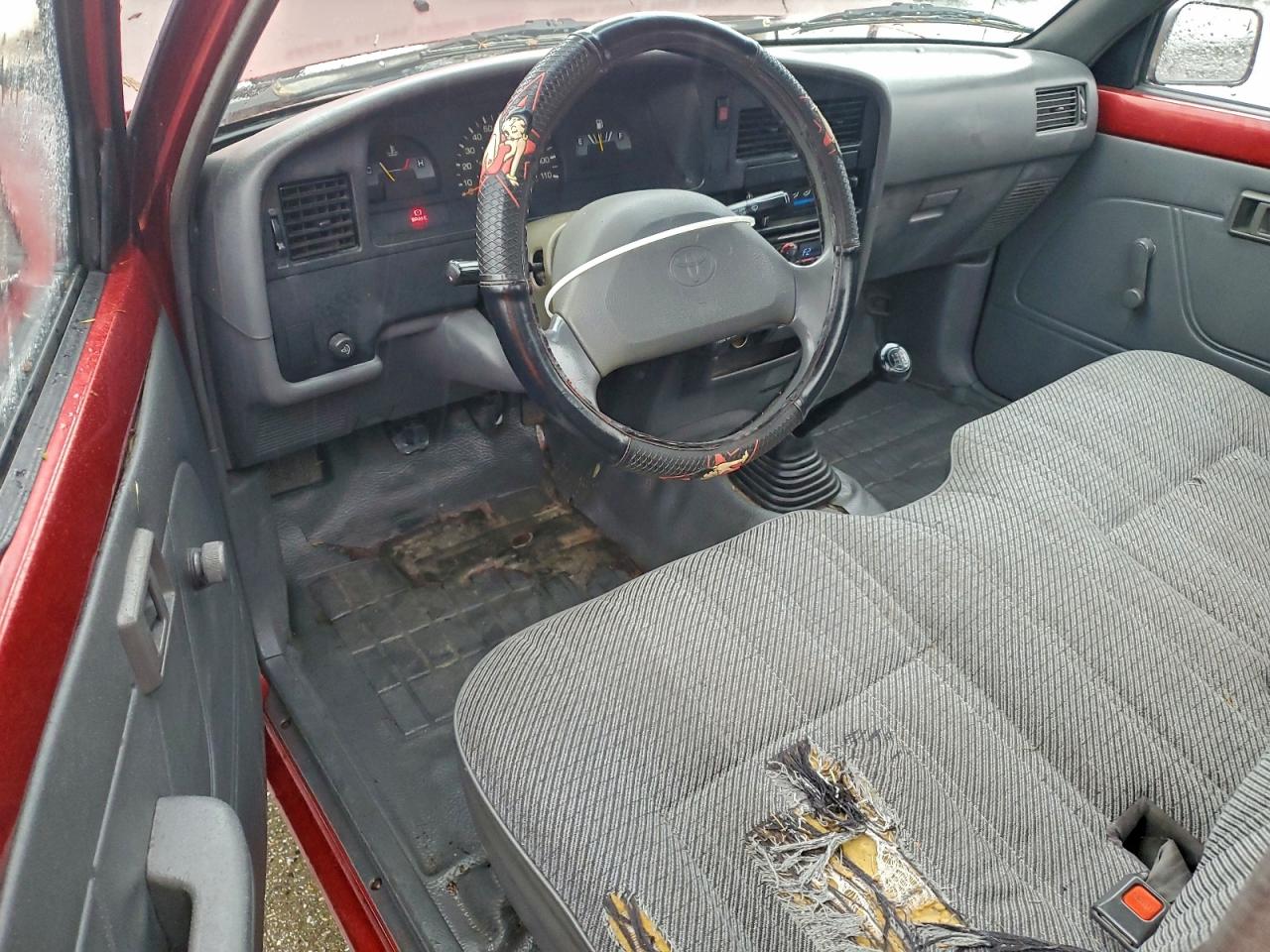 Lot #3310664759 1992 TOYOTA PICKUP 1/2