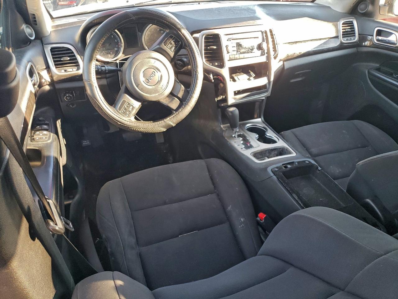 JEEP GRAND CHEROKEE LAREDO