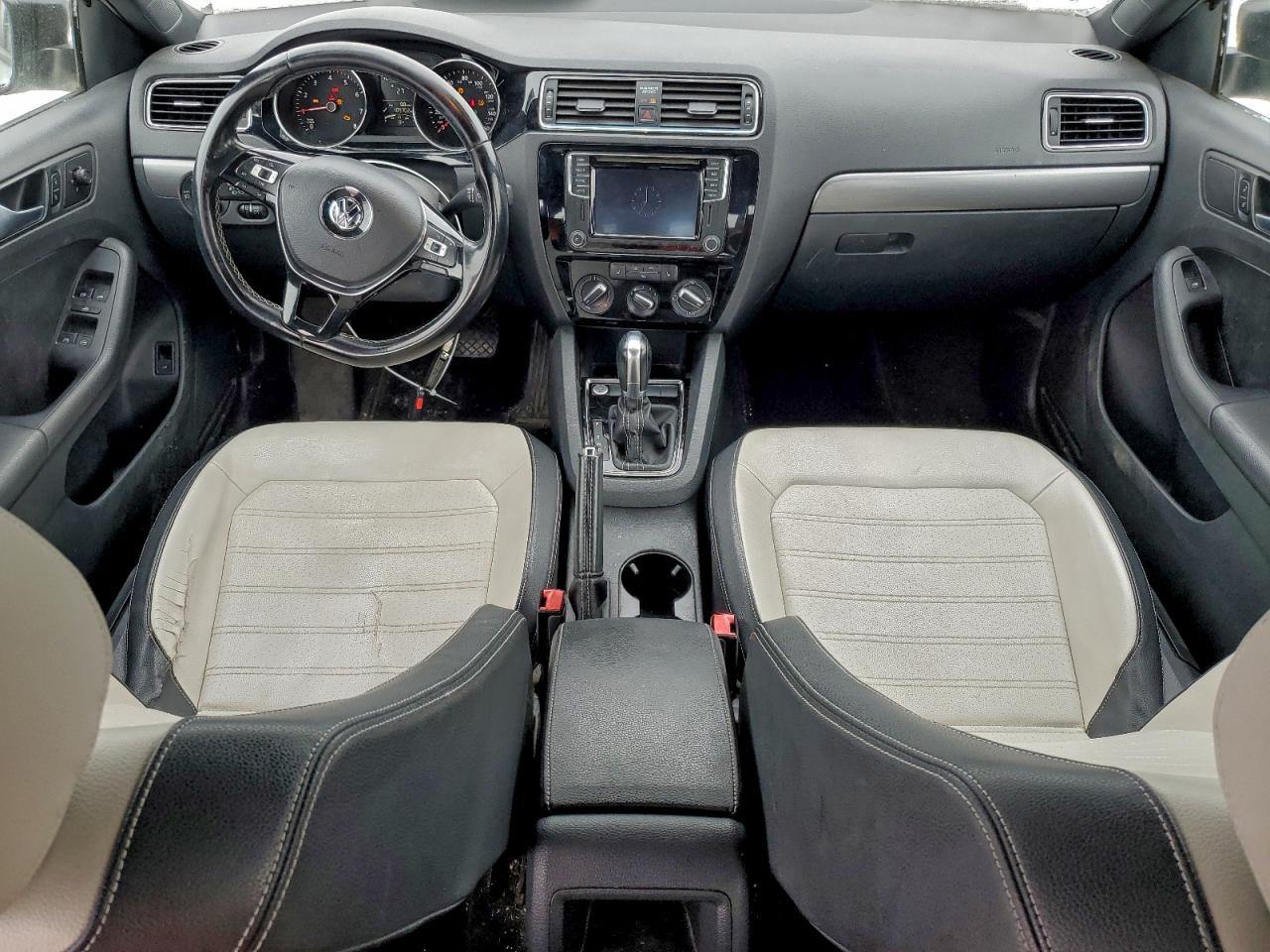 Lot #3315859167 2016 VOLKSWAGEN JETTA SPOR