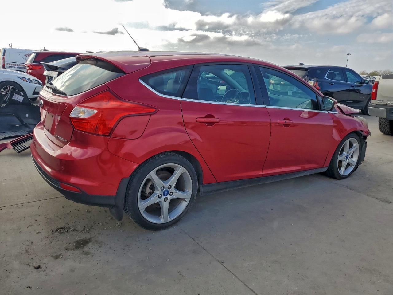 FORD FOCUS TITANIUM