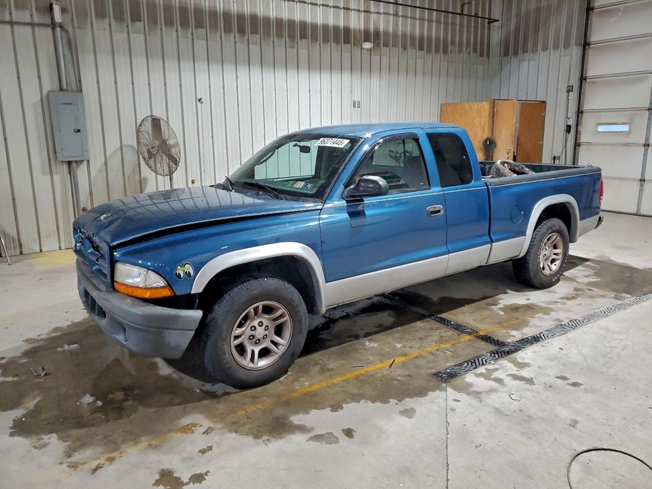 Lot #3317778070 2003 DODGE DAKOTA SXT
