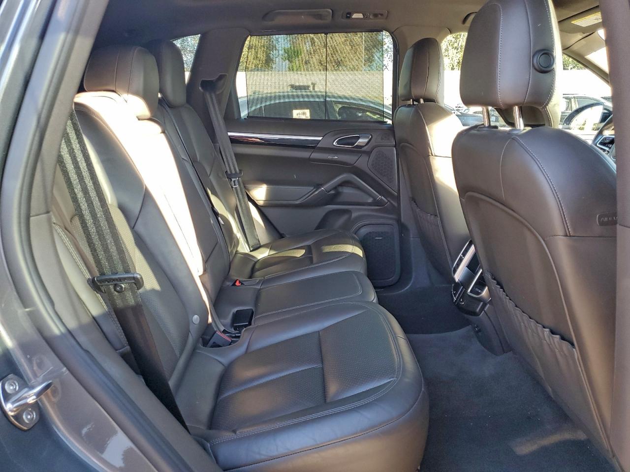 PORSCHE CAYENNE SE HYBRID