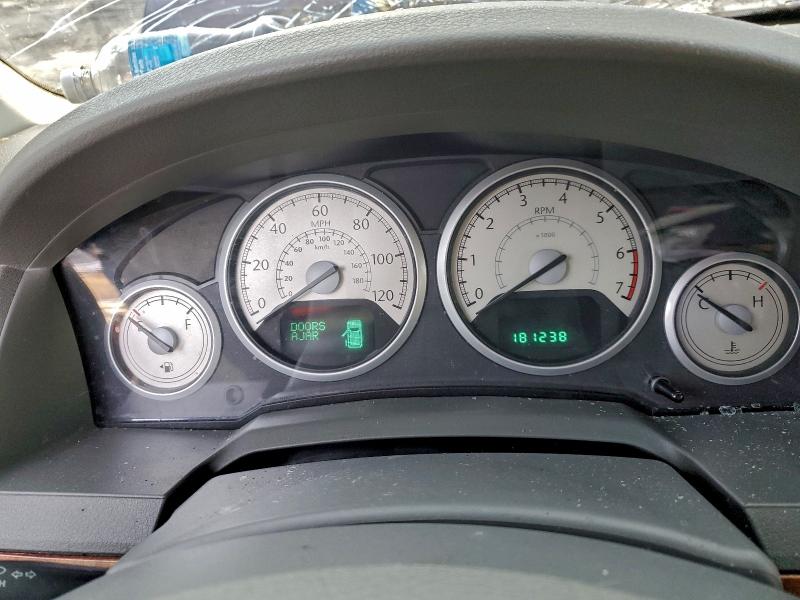 2008 CHRYSLER TOWN & COU #3317170152