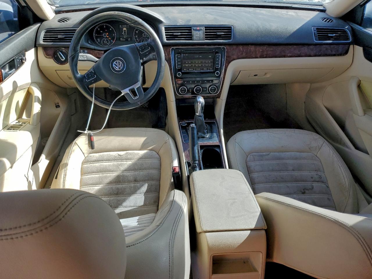 VOLKSWAGEN PASSAT SEL