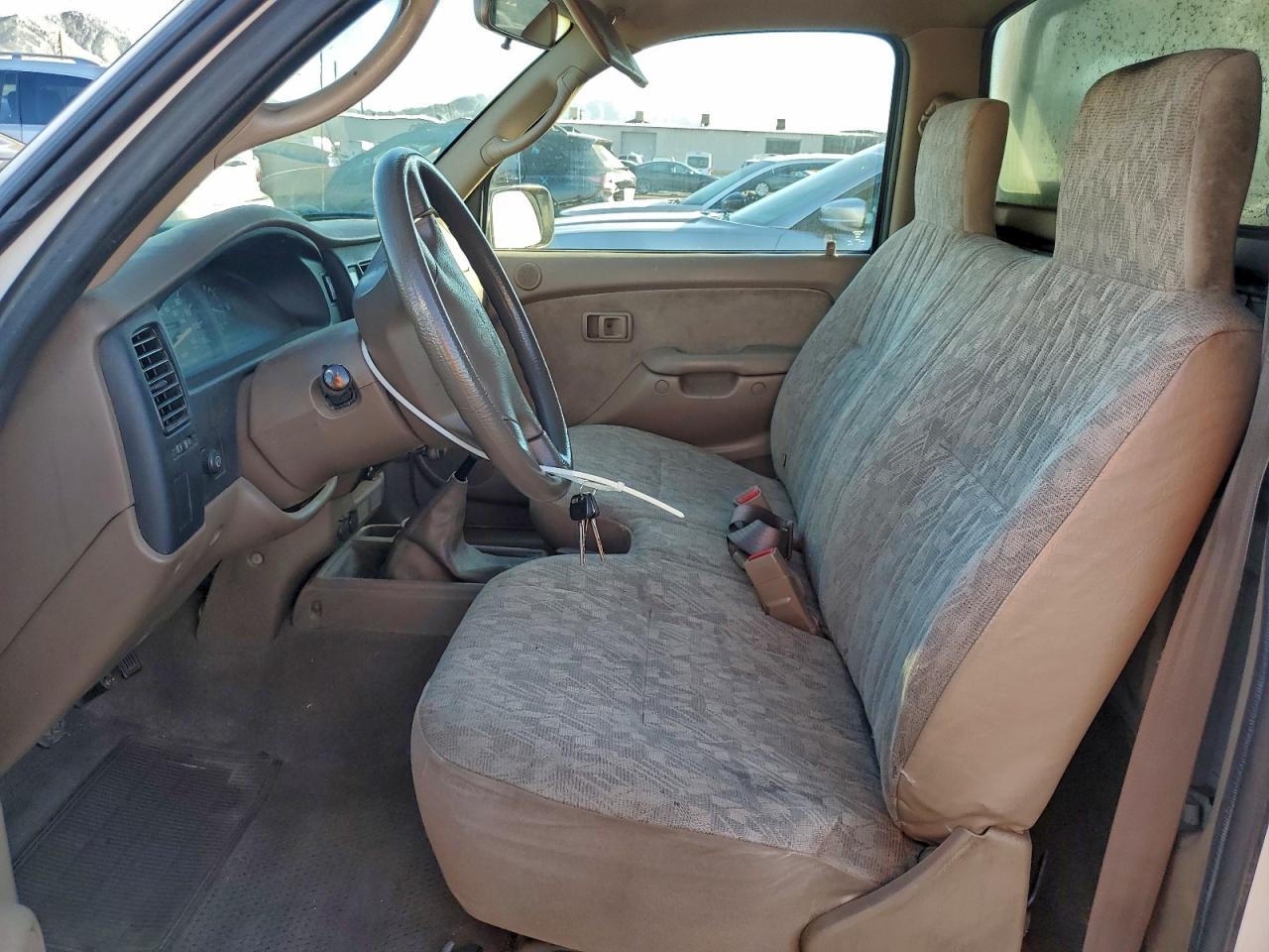 Lot #3317027084 2004 TOYOTA TACOMA