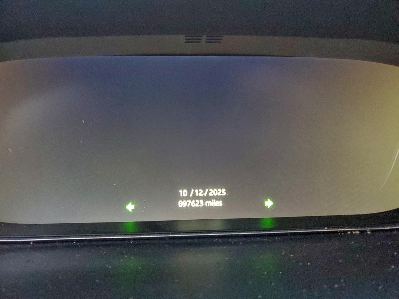 JAGUAR E-TYPE CHECKERED FLAG