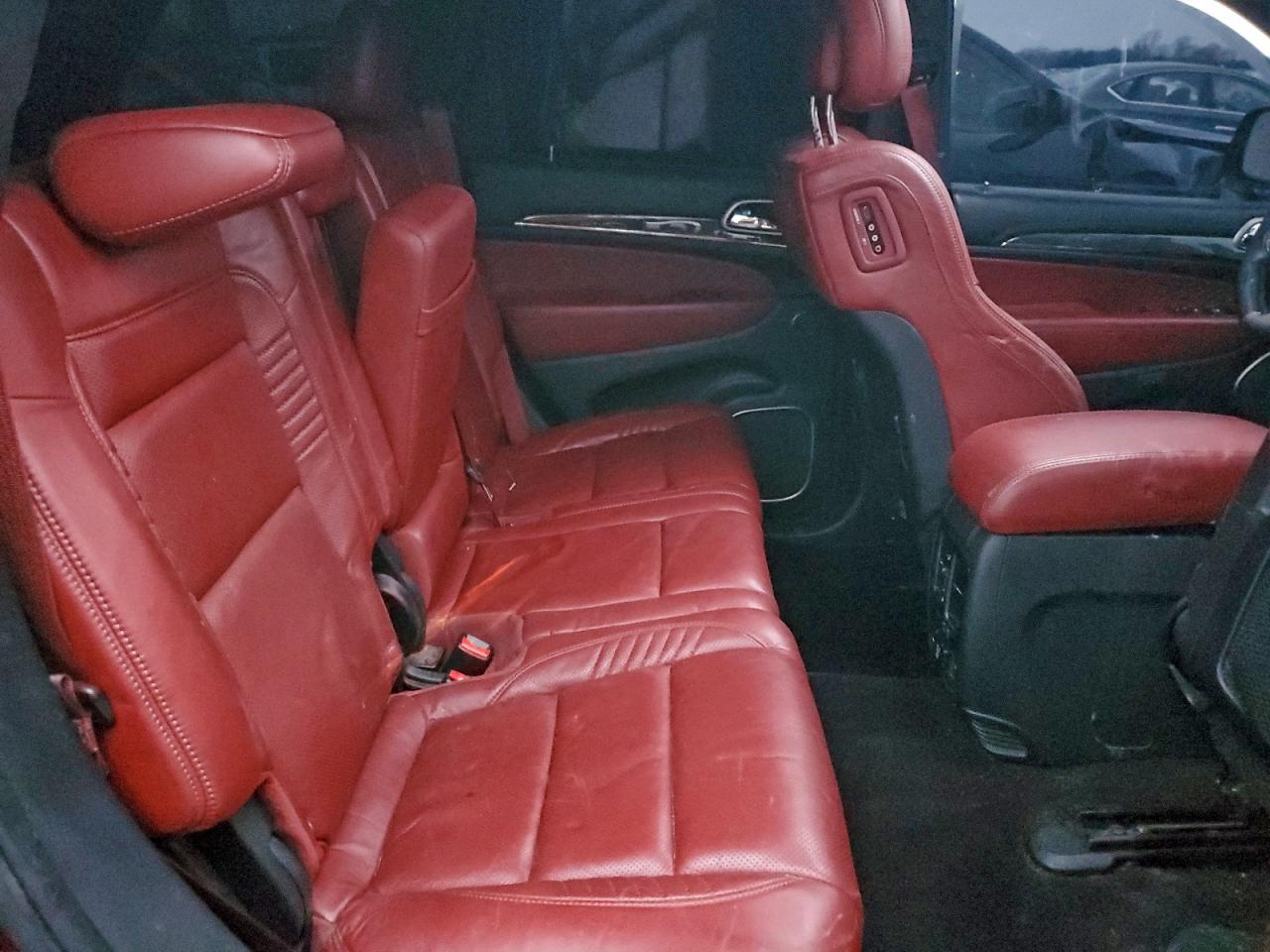 JEEP GRAND CHEROKEE SRT-8