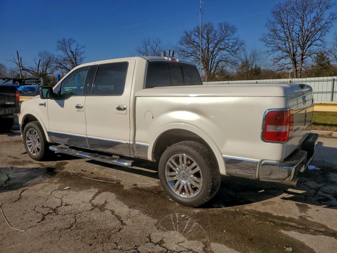 Lot #3302698008 2007 LINCOLN MARK LT