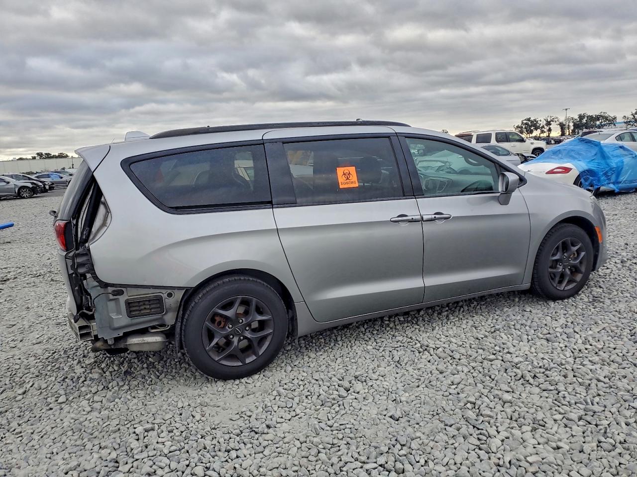 CHRYSLER PACIFICA TOURING L