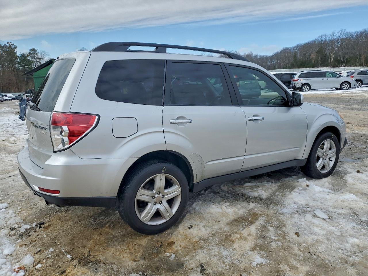 Lot #3309279625 2010 SUBARU FORESTER 2