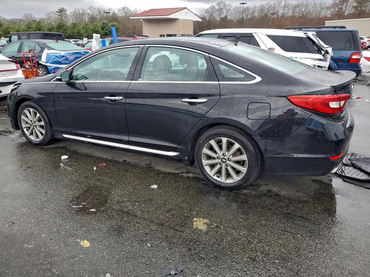 HYUNDAI SONATA SPORT