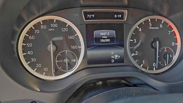 2017 INFINITI QX30 BASE #3320097462