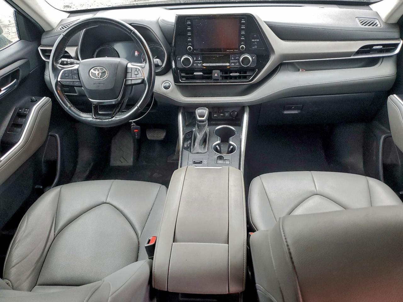 TOYOTA HIGHLANDER XLE