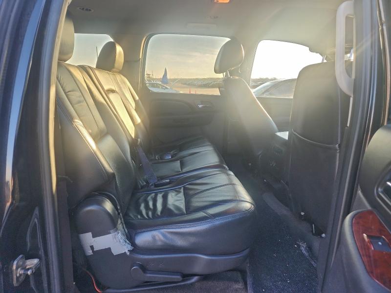 2011 CHEVROLET SUBURBAN K #3312573181