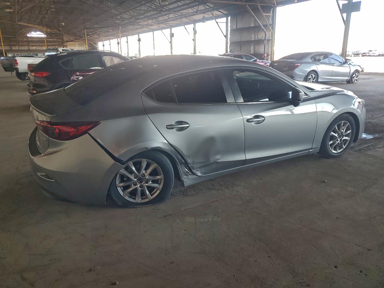 MAZDA 3 TOURING